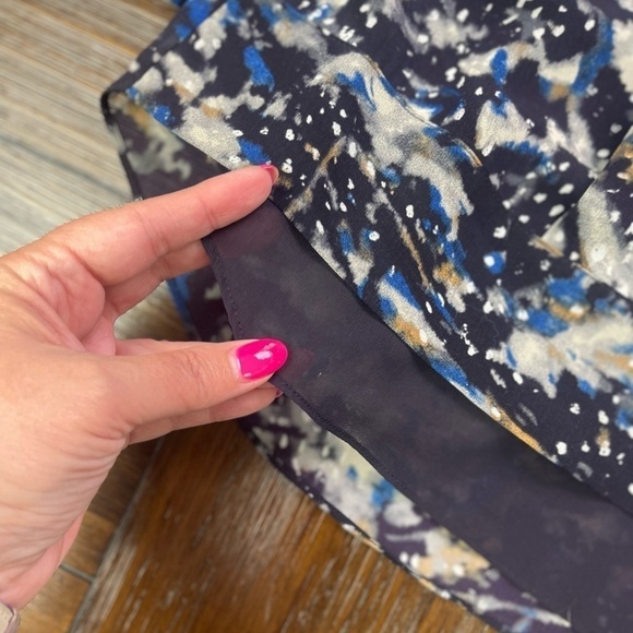 Cabi Style# 366 Starry Night Long Sleeve Blouse Size Medium - Picture 4 of 9